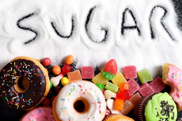 مصرف بیش از اندازه شکر شما را از داشتن شکمی تخت دور میکند